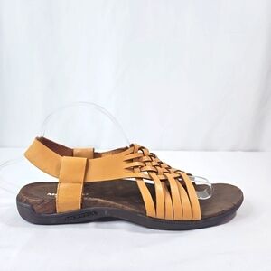 MERRELL Tan Leather Sandals Sz 10
